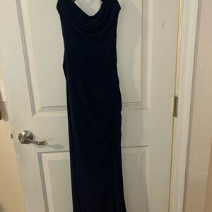 Elegant Navy Blue Evening Gown